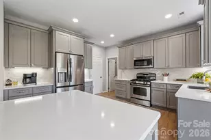 8520 Newton Ln, Charlotte, NC 28277 - Photo 7