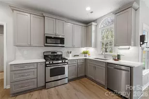 8520 Newton Ln, Charlotte, NC 28277 - Photo 5