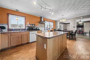 7910 Winalda Ave, Sherrills Ford, NC 28673 - Photo 9