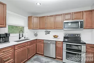 3052 Brookridge Ln, Charlotte, NC 28211 - Photo 11