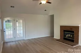 10324 Bon Meade Ln, Cornelius, NC 28031 - Photo 9