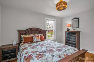 1038 Sylvan Blvd, Hendersonville, NC 28791 - Photo 17