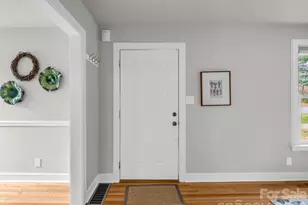 1038 Sylvan Blvd, Hendersonville, NC 28791 - Photo 3