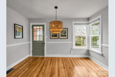 1038 Sylvan Boulevard, Hendersonville, NC 28791 - Photo 7