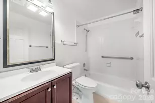 1016 Queens Rd, Charlotte, NC 28207 - Photo 17