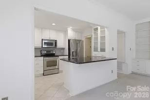 1016 Queens Rd, Charlotte, NC 28207 - Photo 5
