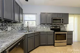 8625 Galena View Dr, Charlotte, NC 28269 - Photo 13