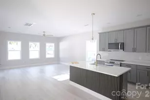 501 Granby Cir, Charlotte, NC 28217 - Photo 5