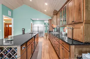 30 Laurel Branch Dr, Black Mountain, NC 28711 - Photo 11