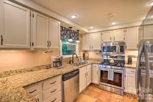 553 Deep Gap Rd, Sylva, NC 28779 - Photo 7