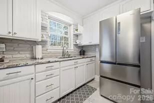 2841 20th St NE, Hickory, NC 28601 - Photo 7