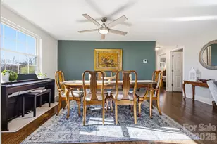 2841 20th St NE, Hickory, NC 28601 - Photo 5