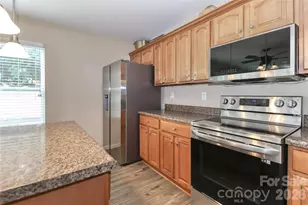 1123 Valley St, Statesville, NC 28677 - Photo 19