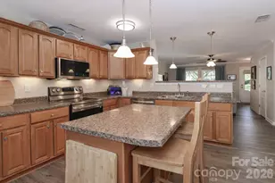 1123 Valley St, Statesville, NC 28677 - Photo 17