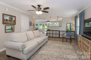 1123 Valley St, Statesville, NC 28677 - Photo 9