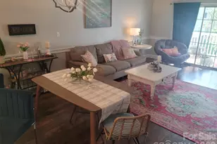 8633 Coralbell Ln, Charlotte, NC 28213 - Photo 5