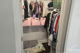 8633 Coralbell Ln, Charlotte, NC 28213 - Photo 9