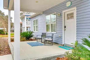 310 Crowell St, Oak Island, NC 28465 - Photo 5