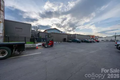 719 Old Lenoir Road, Hickory, NC 28601 - Photo 7