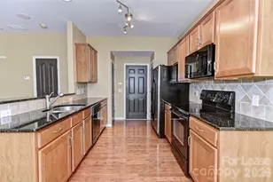 10218 Blakeney Preserve Dr, Charlotte, NC 28277 - Photo 5