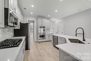 2326 Donnington Ln NW, Concord, NC 28027 - Photo 5