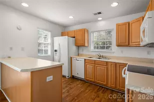 12231 Hood Bend Ct, Charlotte, NC 28273 - Photo 11