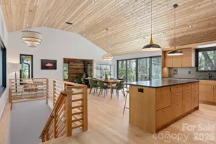 330 Windsor Rd, Asheville, NC 28804 - Photo 11