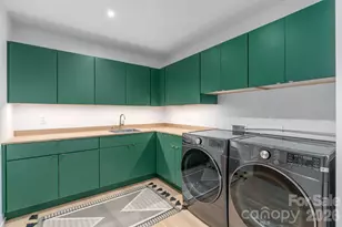 330 Windsor Rd, Asheville, NC 28804 - Photo 33