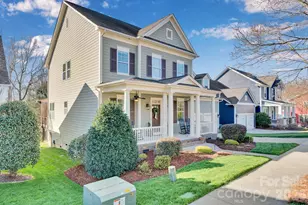 18916 Cypress Garden Dr, Davidson, NC 28036 - Photo 3