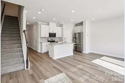 8132 Hidden Springs Trail, Charlotte, NC 28216 - Photo 9