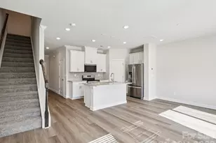 8132 Hidden Spgs Trl, Charlotte, NC 28216 - Photo 9