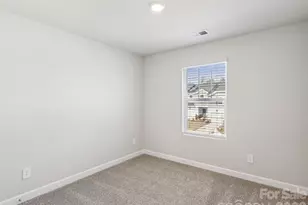 8132 Hidden Spgs Trl, Charlotte, NC 28216 - Photo 17