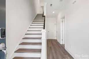 327 Golden Maple Ct, Fort Mill, SC 29708 - Photo 3