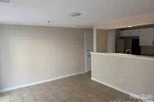 1610 Arlyn Cir, Charlotte, NC 28213 - Photo 15