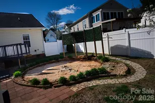 1009 Preston Dr, Lowell, NC 28098 - Photo 9