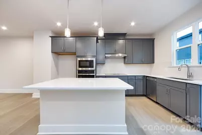 6012 Pivot Court, Charlotte, NC 28205 - Photo 1