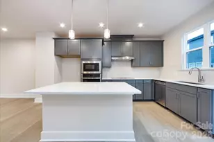 6012 Pivot Ct, Charlotte, NC 28205 - Photo 15