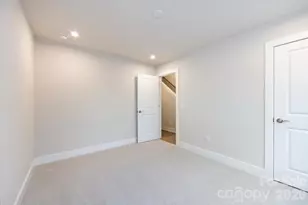 6012 Pivot Ct, Charlotte, NC 28205 - Photo 7