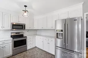 3704 Dakeita Cir, Concord, NC 28025 - Photo 11