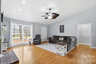 3704 Dakeita Cir, Concord, NC 28025 - Photo 5