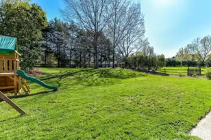 8817 Gelligum Dr, Charlotte, NC 28277 - Photo 23