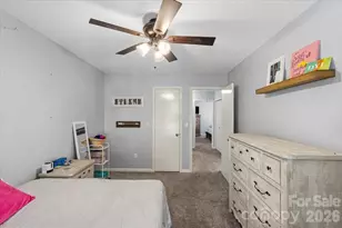 8636 Warwick Crest Ln, Charlotte, NC 28215 - Photo 25