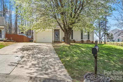 8636 Warwick Crest Lane, Charlotte, NC 28215 - Photo 3