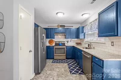 8636 Warwick Crest Lane, Charlotte, NC 28215 - Photo 15