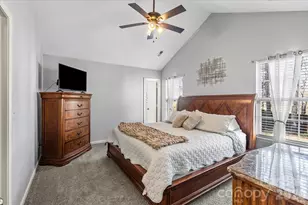 8636 Warwick Crest Ln, Charlotte, NC 28215 - Photo 17