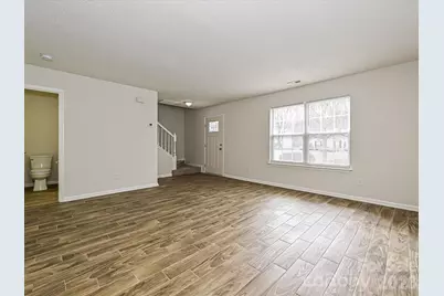 2824 Fairstone Avenue, Charlotte, NC 28269 - Photo 5