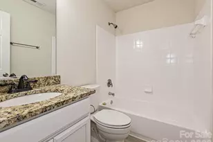 2824 Fairstone Ave, Charlotte, NC 28269 - Photo 23