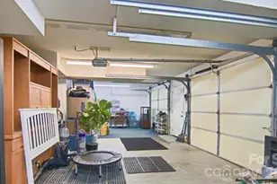 314 Sweetwater Hills Dr, Hendersonville, NC 28791 - Photo 17