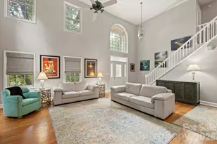 314 Sweetwater Hills Dr, Hendersonville, NC 28791 - Photo 5