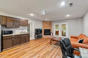 314 Sweetwater Hills Dr, Hendersonville, NC 28791 - Photo 39